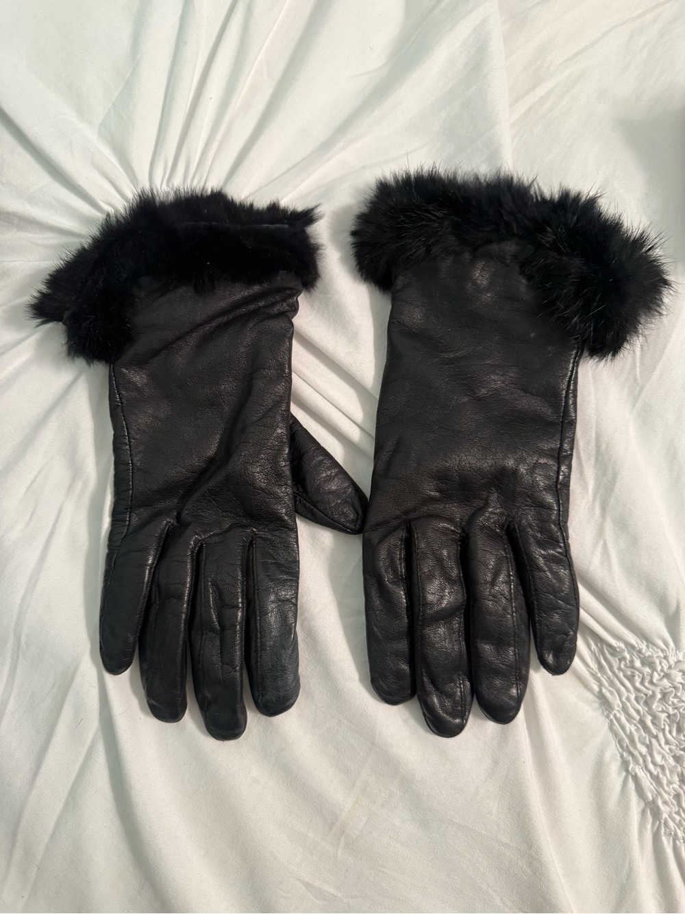 Vintage Leather and Real Fur Cashmere Lined Gloves - Picture 2 of 4